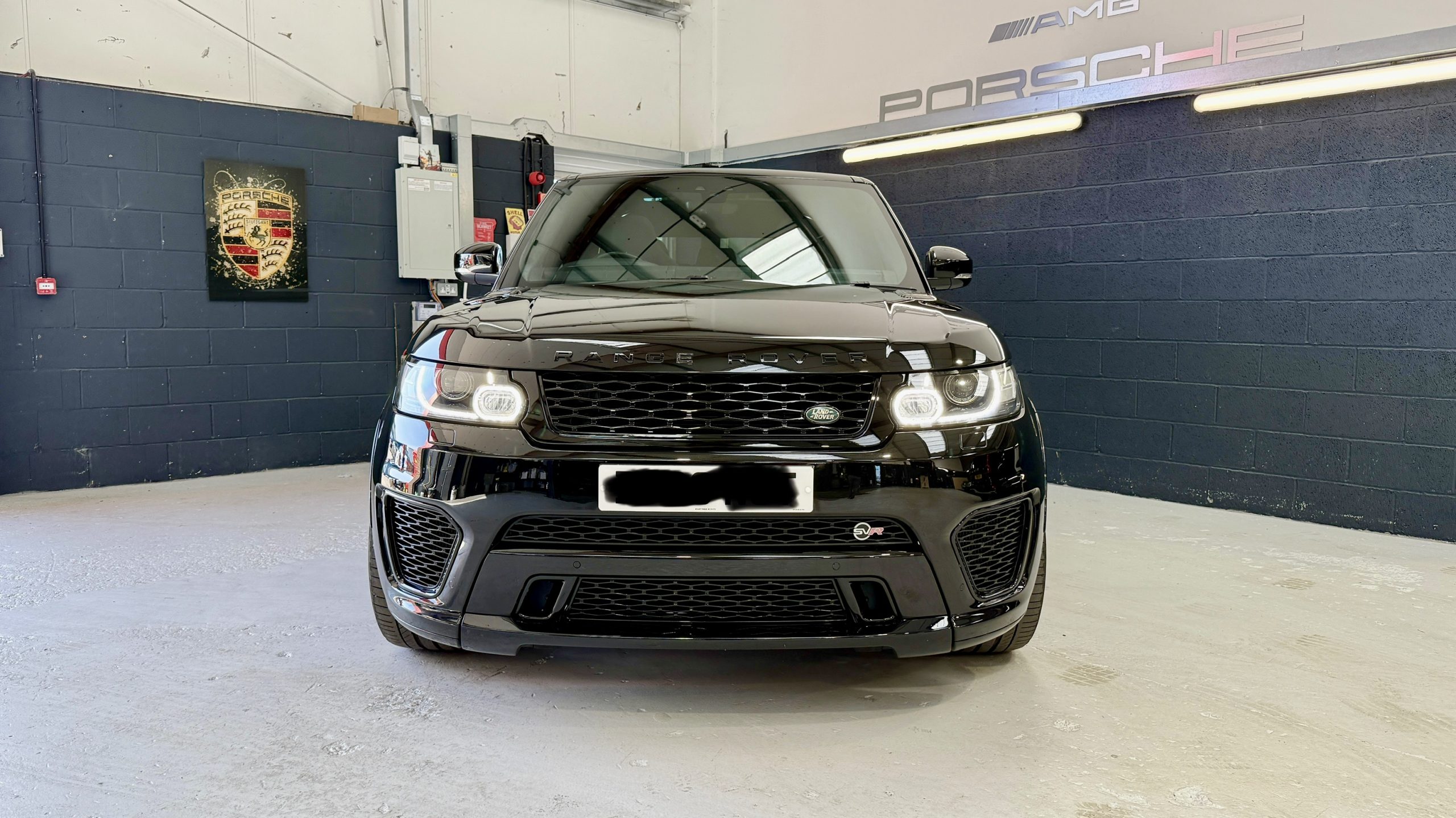 RANGE ROVER SPORT SVR full